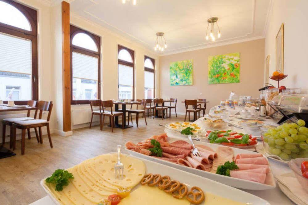 Schaefers Hotel, Self-Check-In, Cafe Und Baecker Am Hotel Vechta Exterior foto